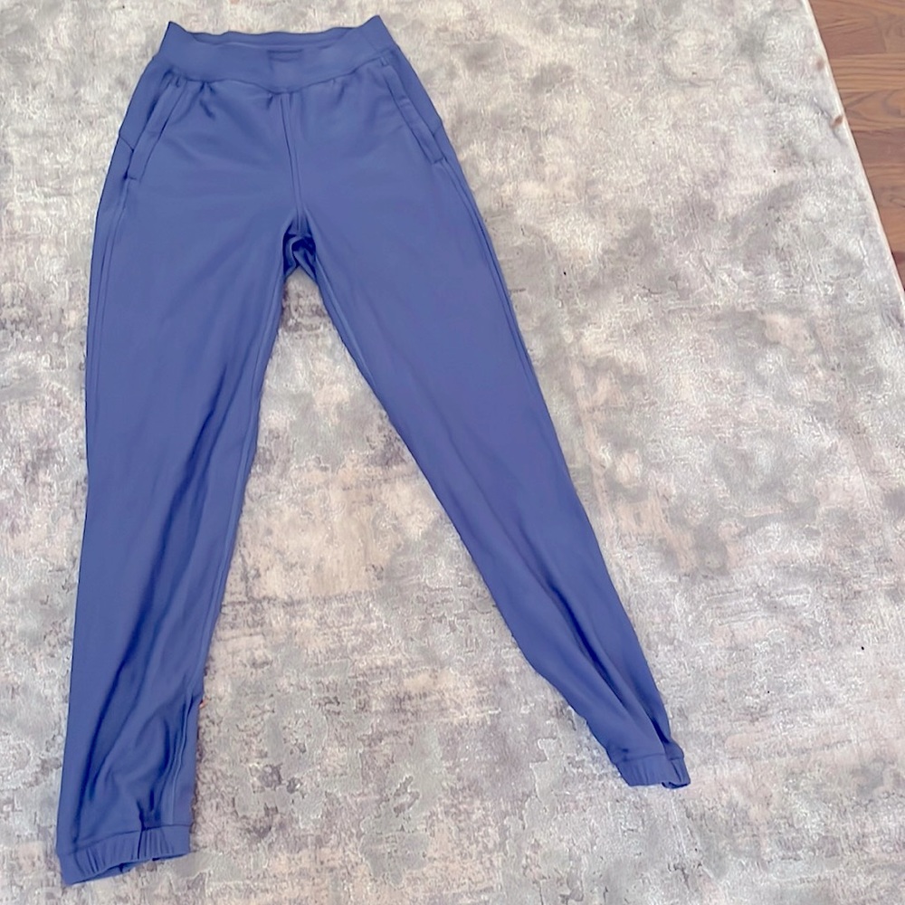 Lulu joggers